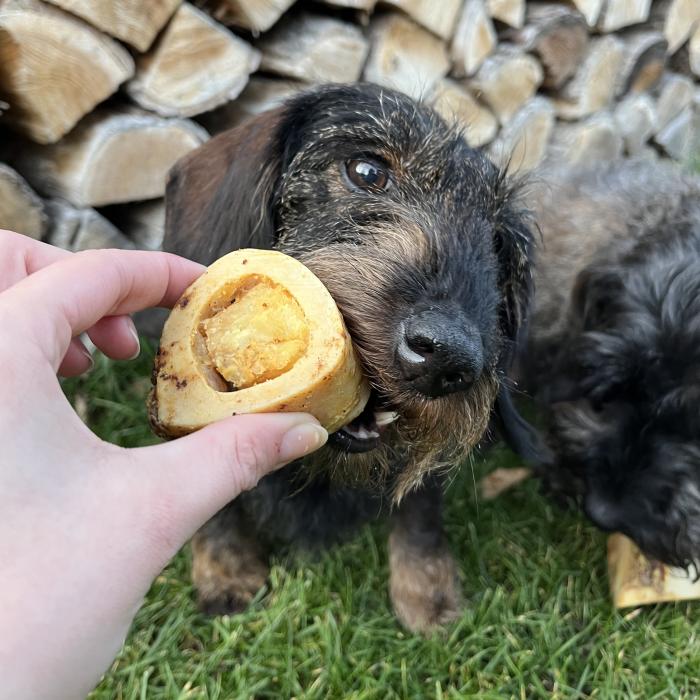 Kosť špiková 2ks záves